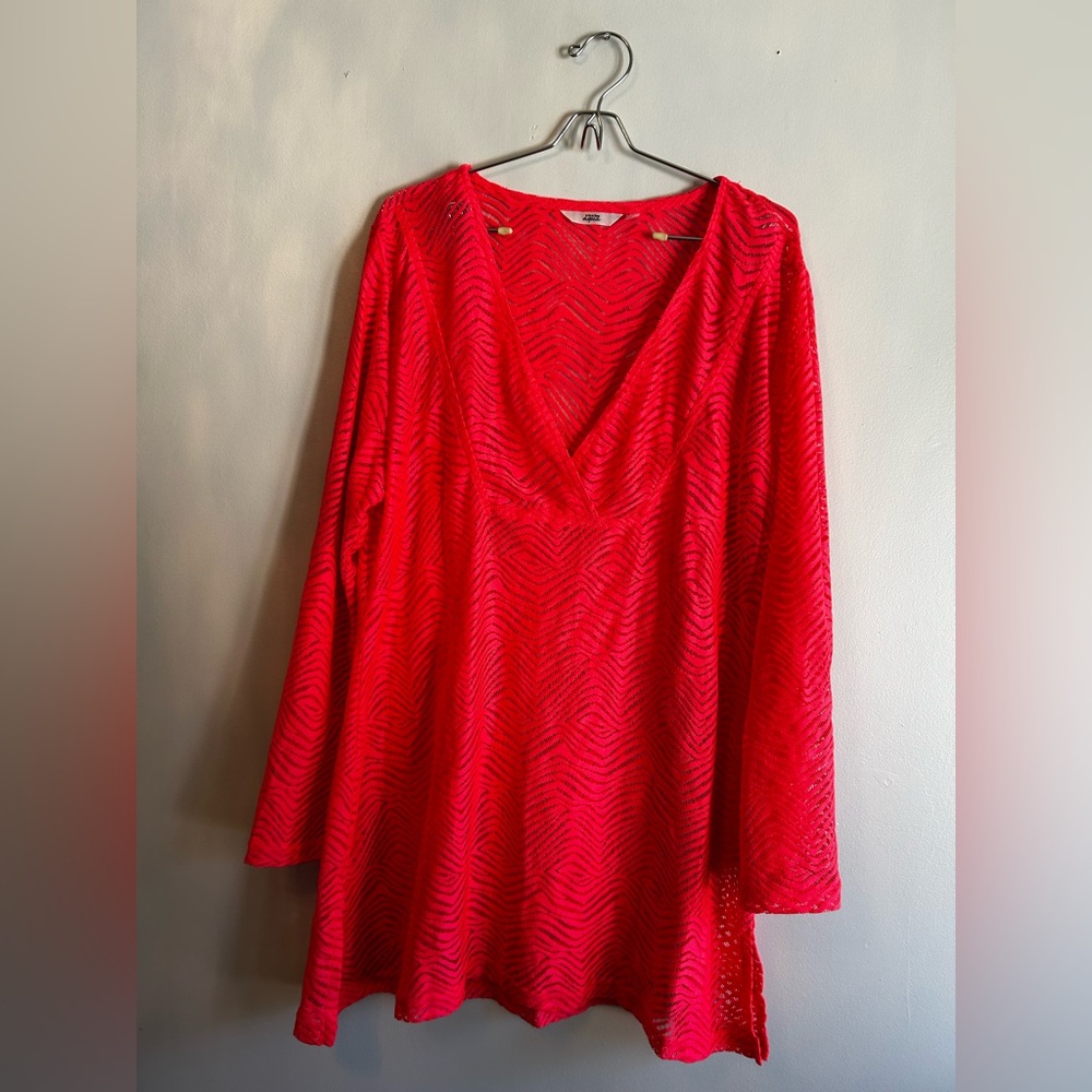 La Vie En Rose Aqua Vibrant Coral Lace Top